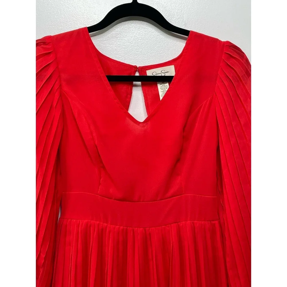 Jessica Simpson christmas closure