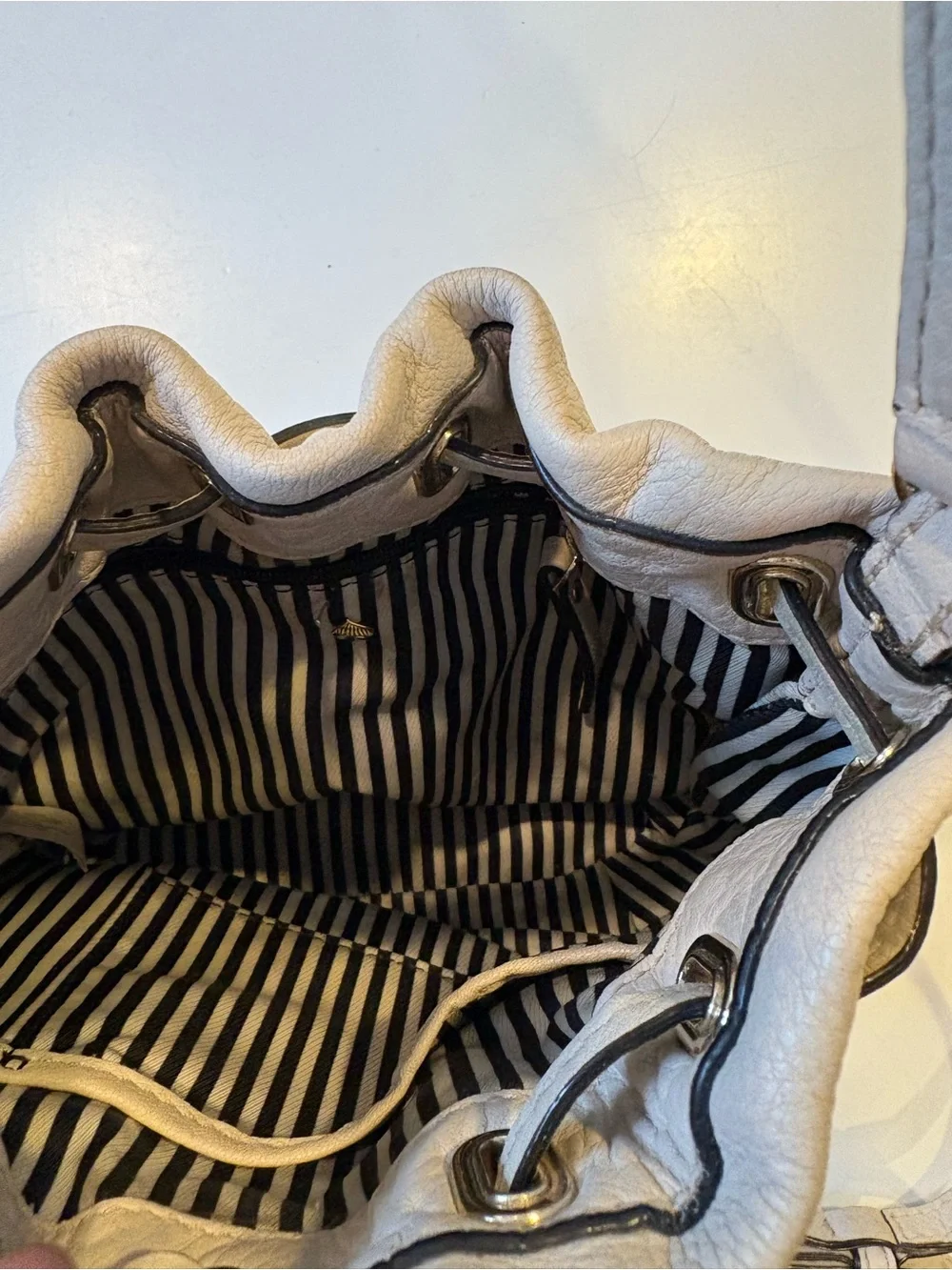 kate spade details lots left