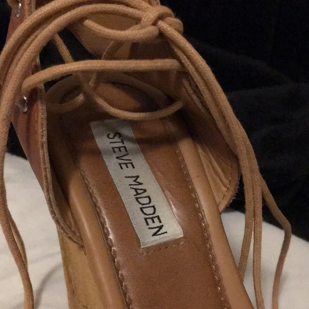 Steve Madden yellow wedge
