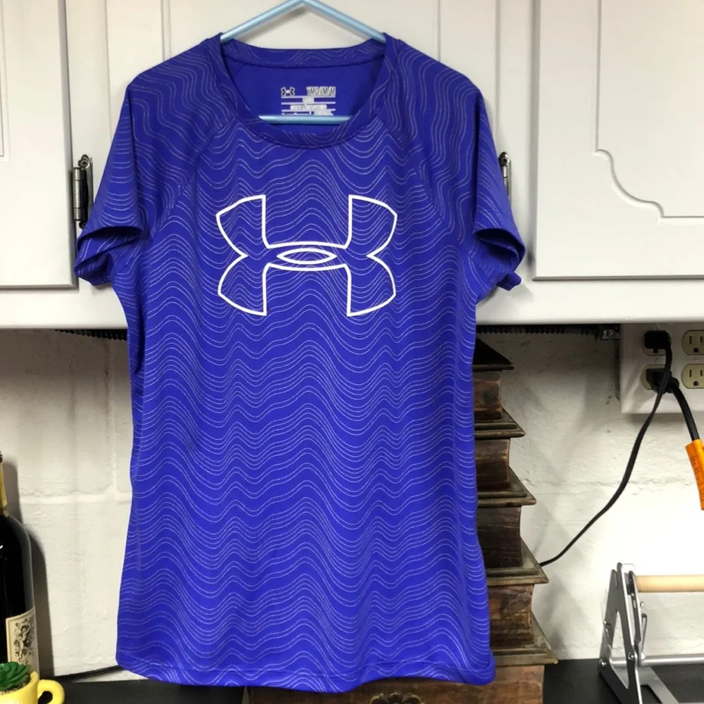 Under armor‎ T-shirt youth medium