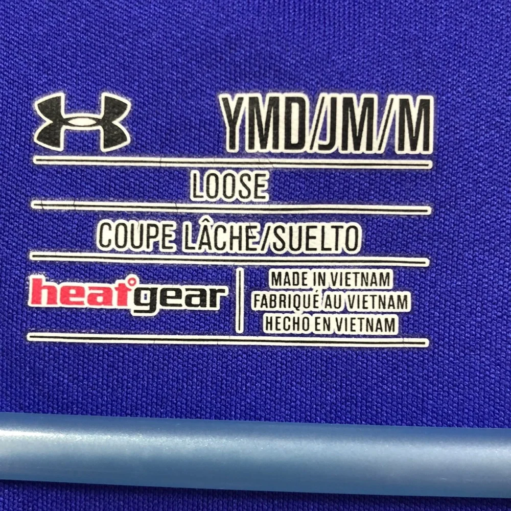 Under armor‎ T-shirt youth medium