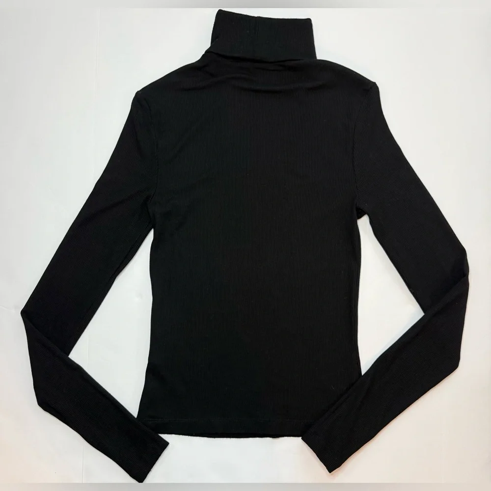 H&M ribbed turtleneck
