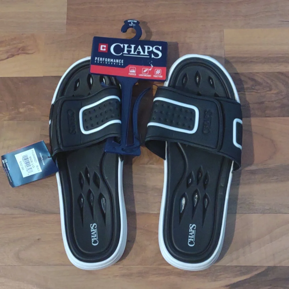 Chaps Velcro sandals