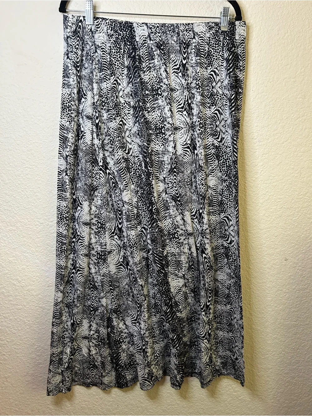 Christopher &‎ Banks Black & White Animal Pattern Printed Maxi Skirt Festival Be