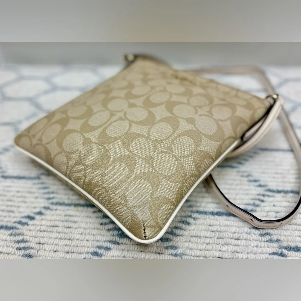 Coach zip functional lent