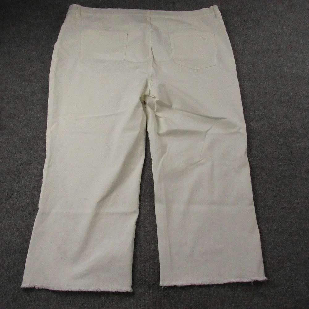 DG2 Pants Womens 24W White‎ Star Embroidered Cropped Raw Hem Stretch Jeans