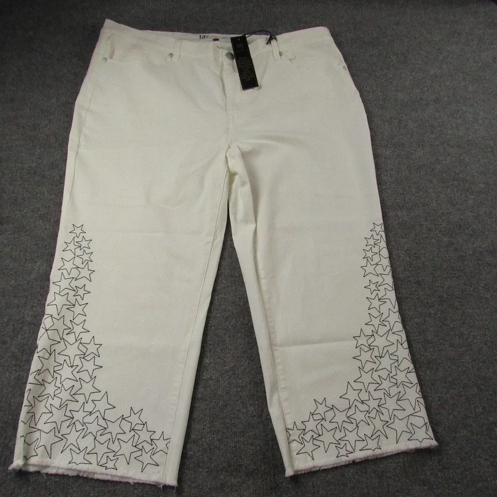 DG2 Pants Womens 24W White‎ Star Embroidered Cropped Raw Hem Stretch Jeans