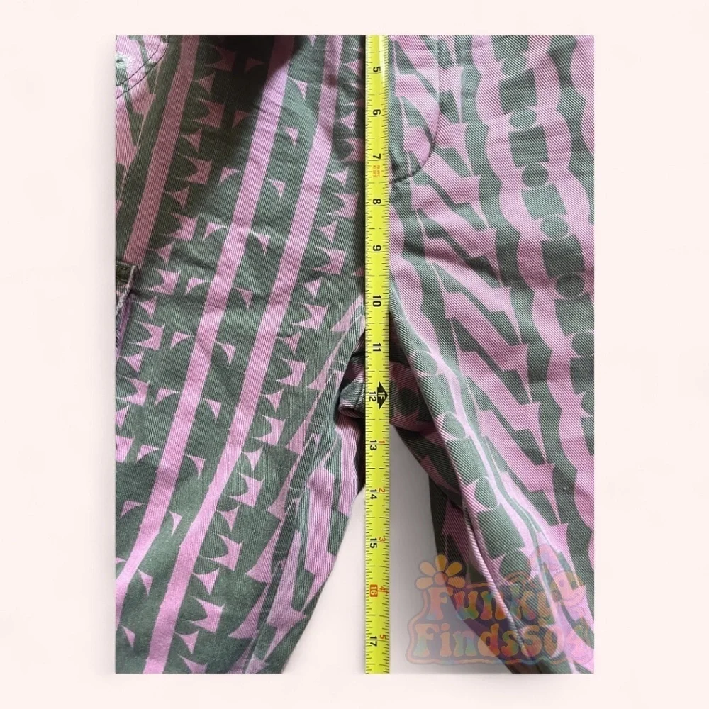One Teaspoon Cargo Motion Jeans Static CEO Print Pink & Army Green NWT Size 26