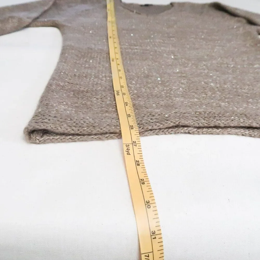 Caroline Biss sleeves neck