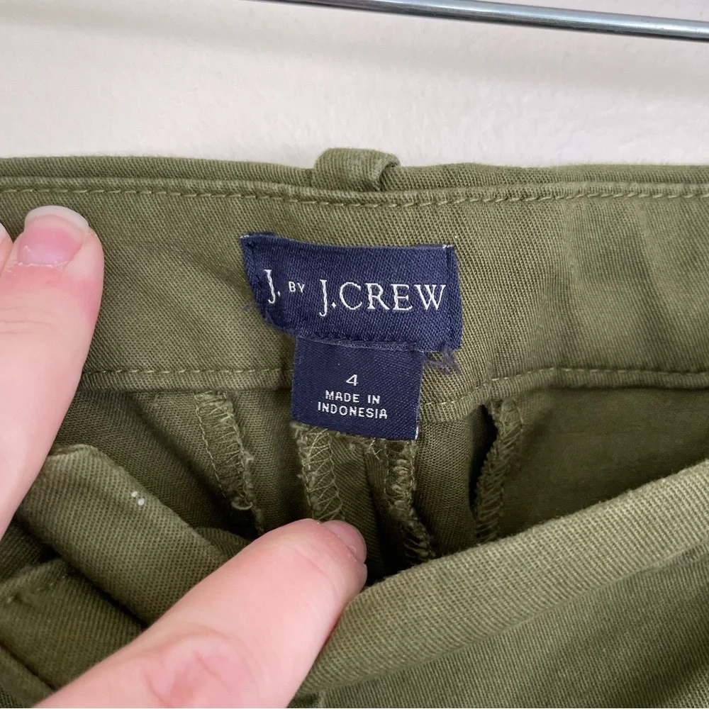 J. Crew zip button excellent