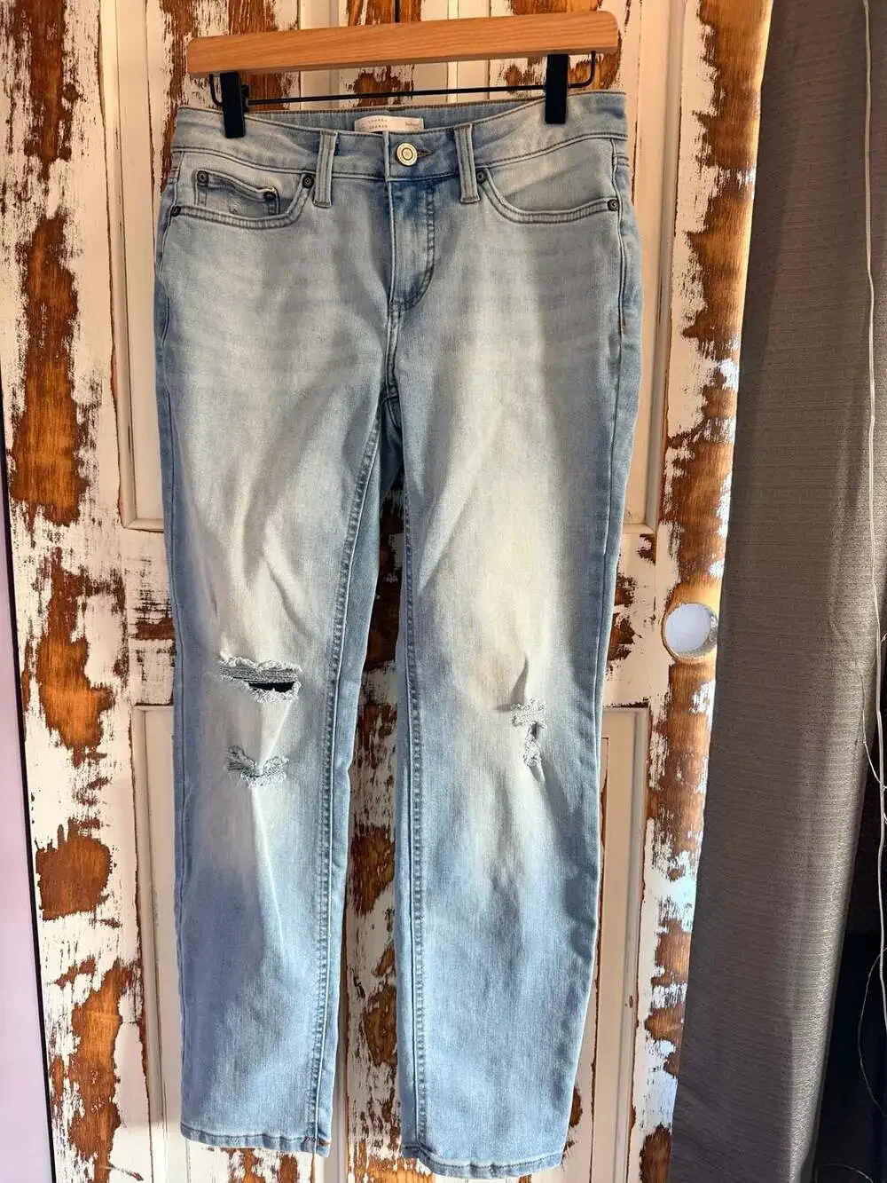 Lauren Conrad Boyfriend Jeans Size 2L Distressed Light Wash Normcore Capsule