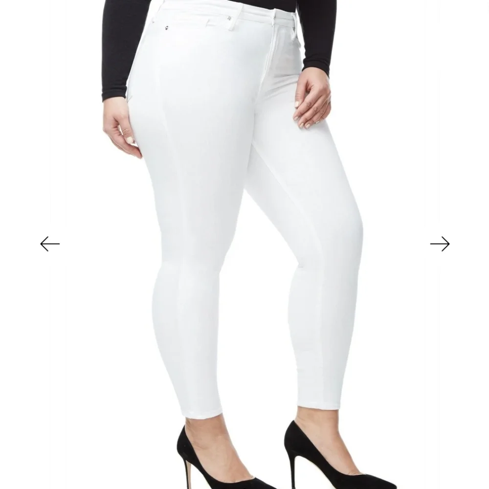 Good American Good Legs Crop NWOT!!