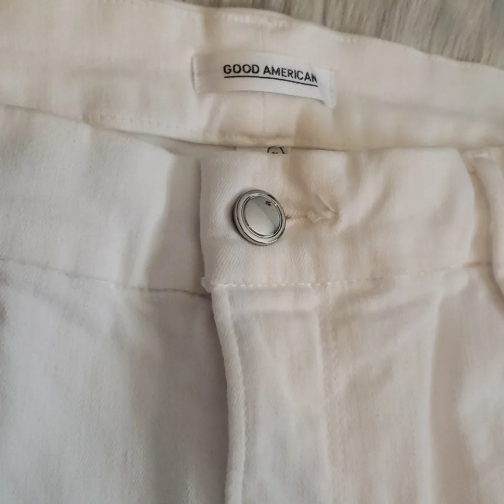 Good American Good Legs Crop NWOT!!