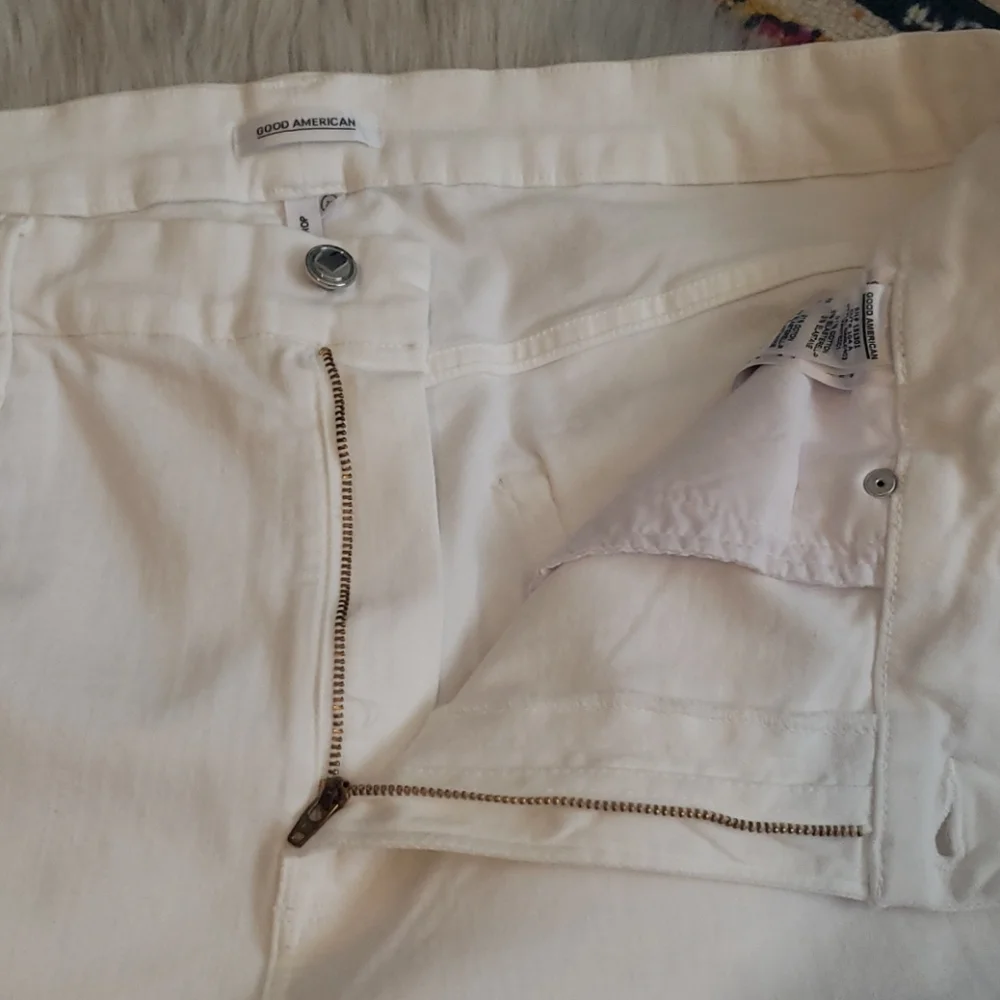 Good American Good Legs Crop NWOT!!