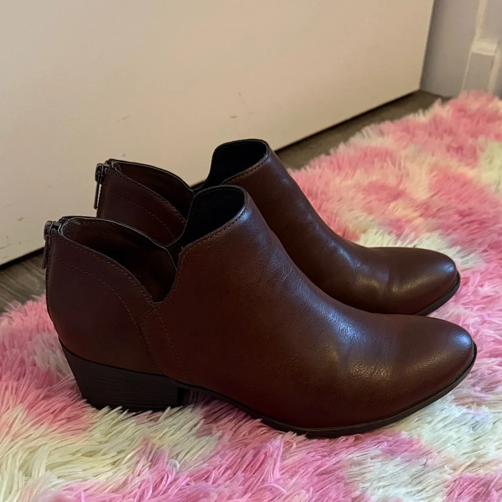 Chic Brown Faux  Leather Ankle Boots NWOT!