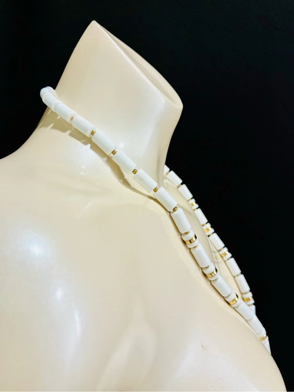 VTG Lucite Classic White Beaded Necklace with Gold Accents Lightweight Casual