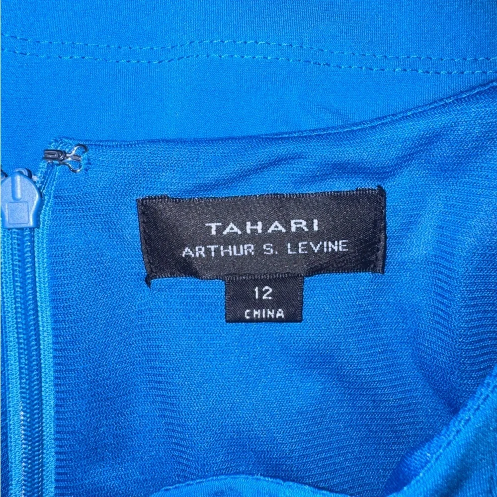 Tahari Arthur S Levine good pre