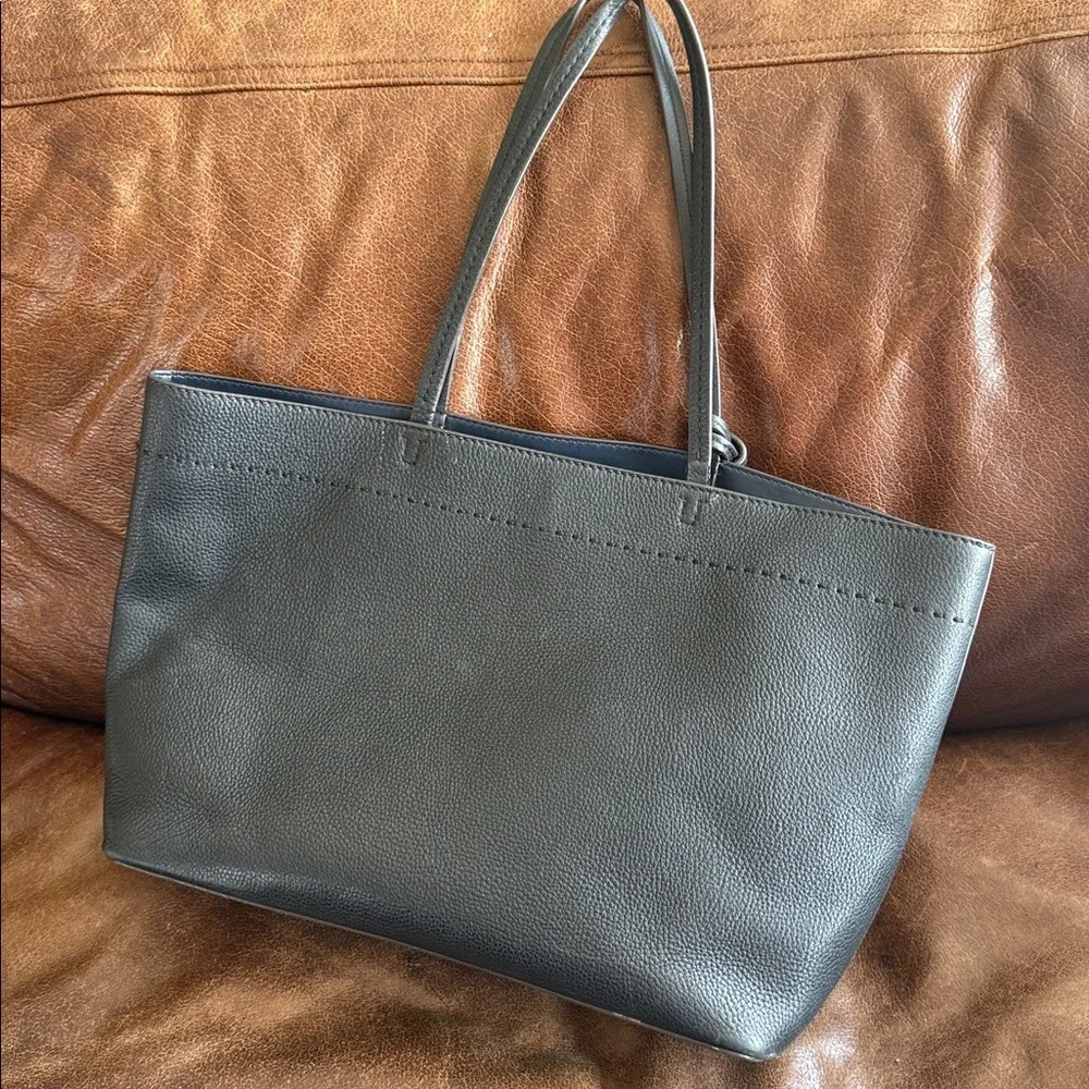 Tory Burch ultimate easy