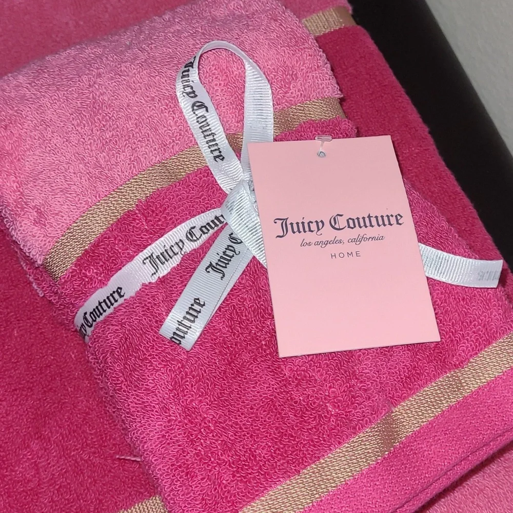 Juicy Couture set first style