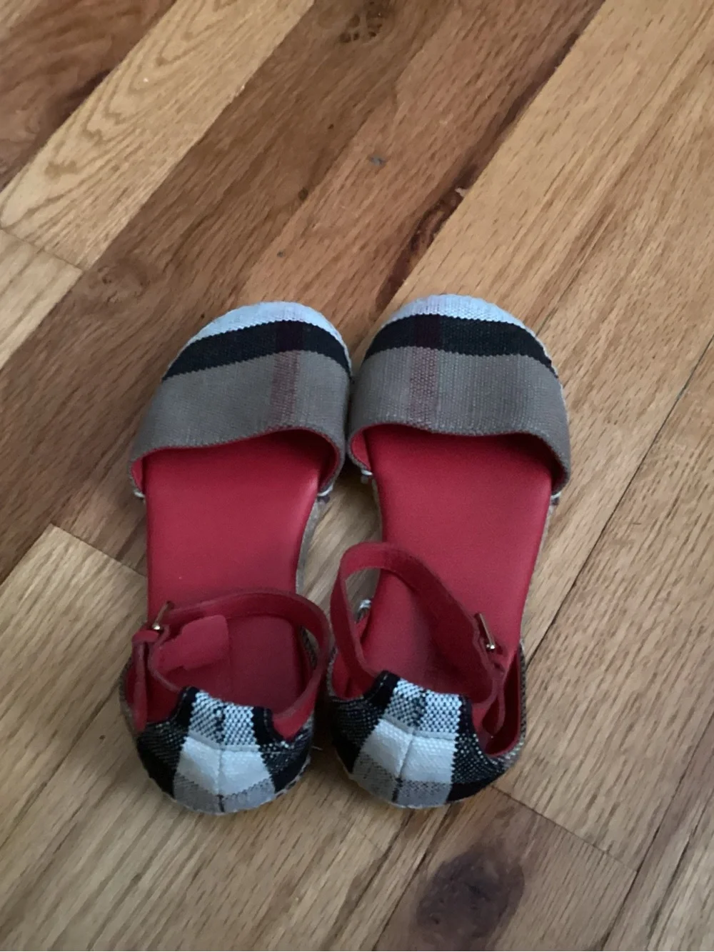 Burberry authentic girls