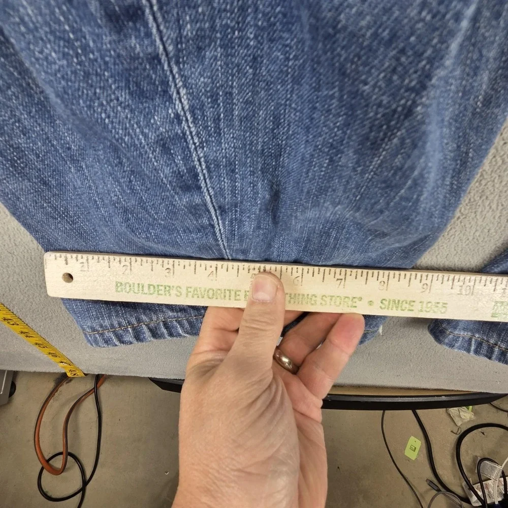 Levis 9608 important