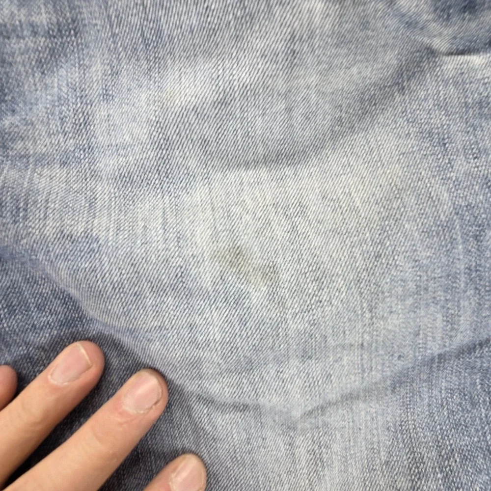 Levis 9608 important