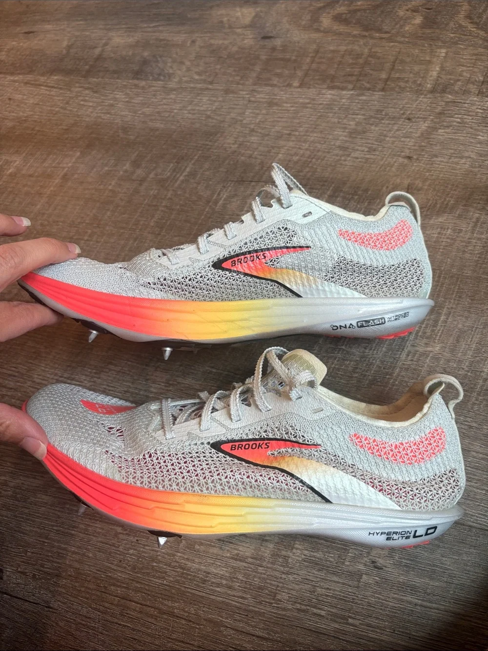 Brooks hyperion elite