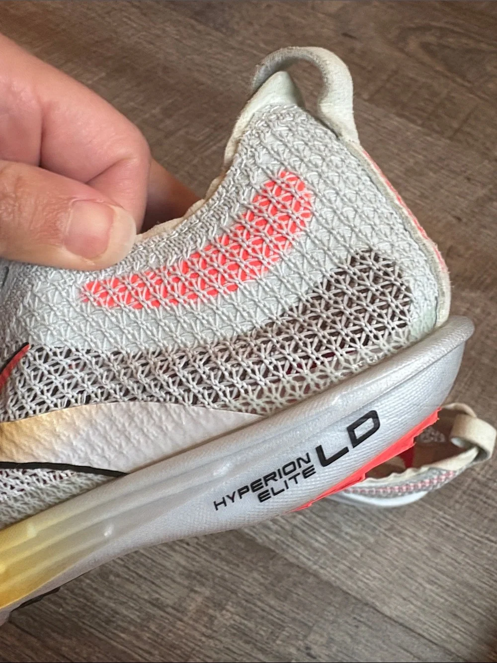 Brooks hyperion elite
