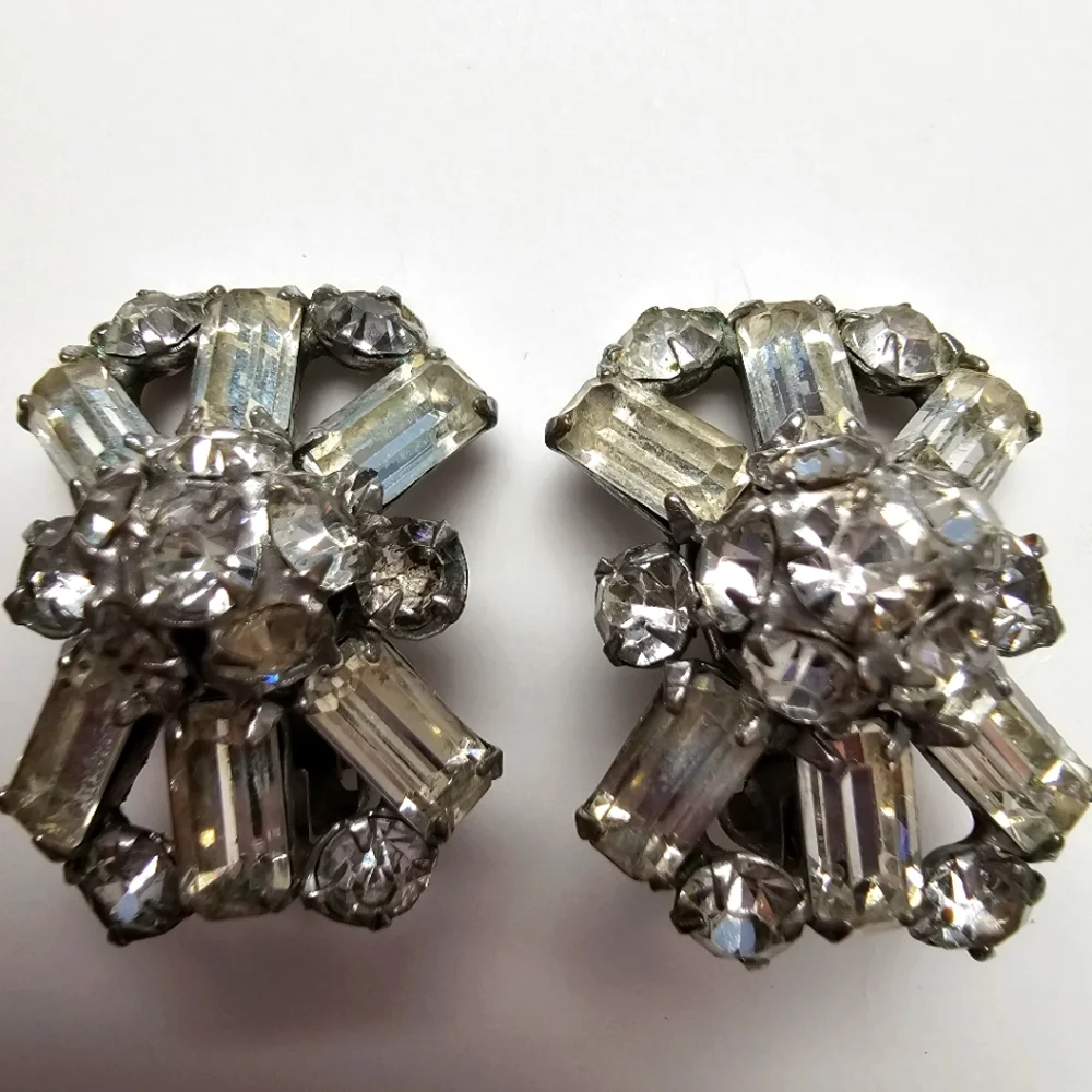 Vintage 1950s rhinestone