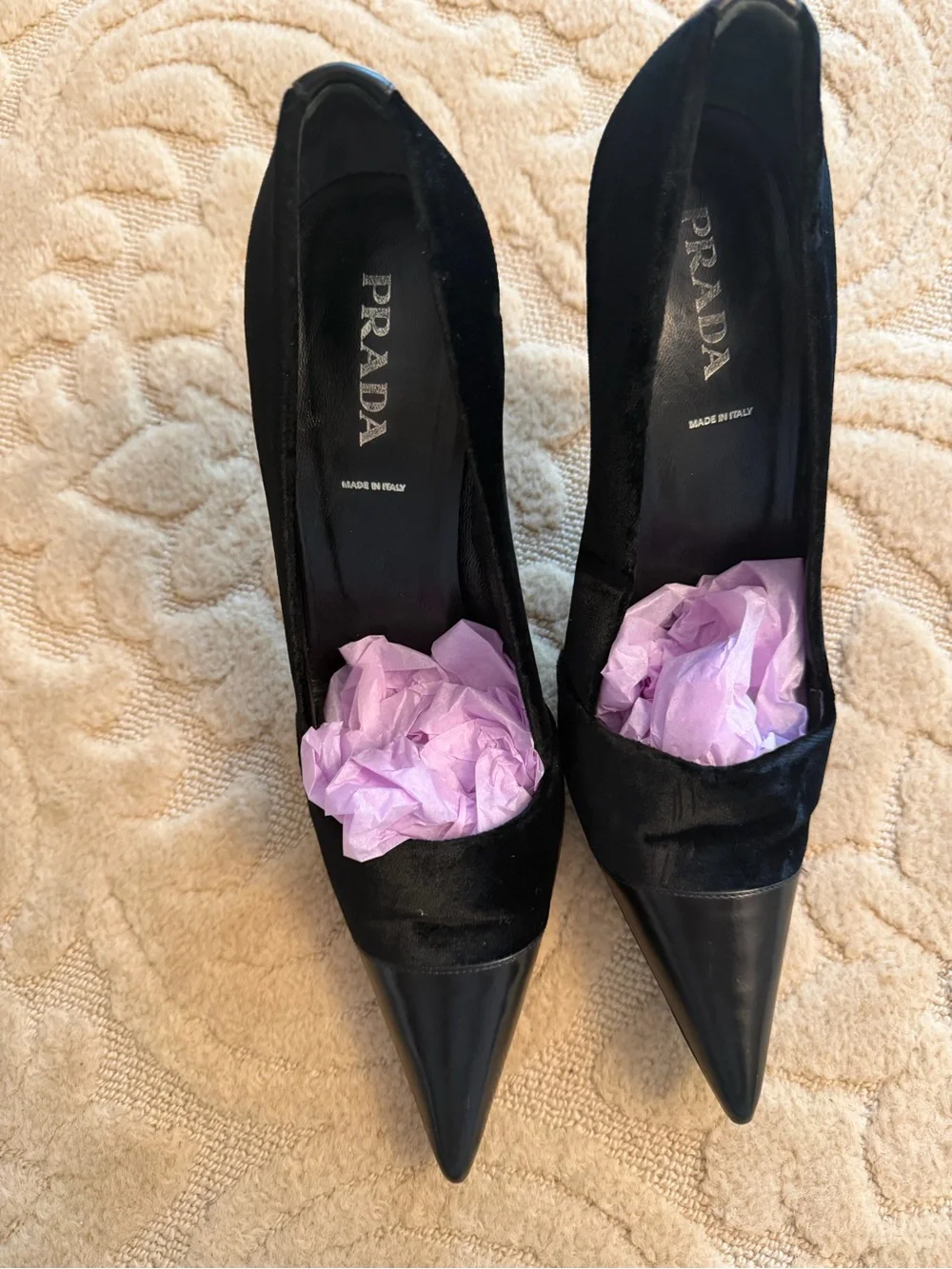 Prada turning pointed
