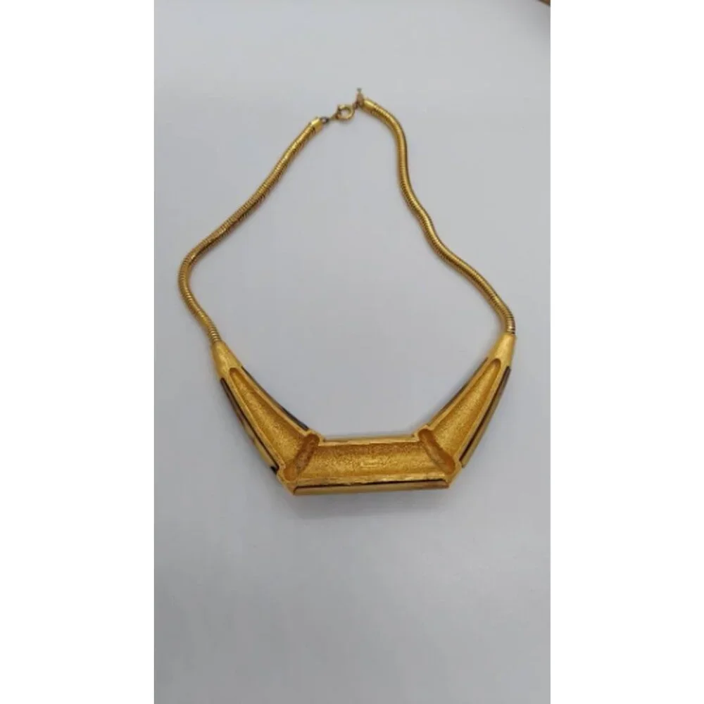 Trifari beautiful crown