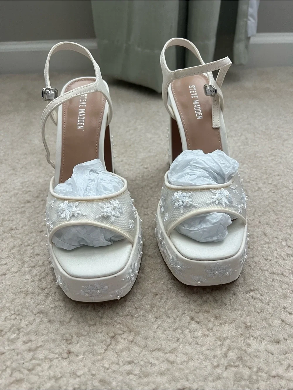 Steve Madden Ivory Floral Embroidered Platform Sandals