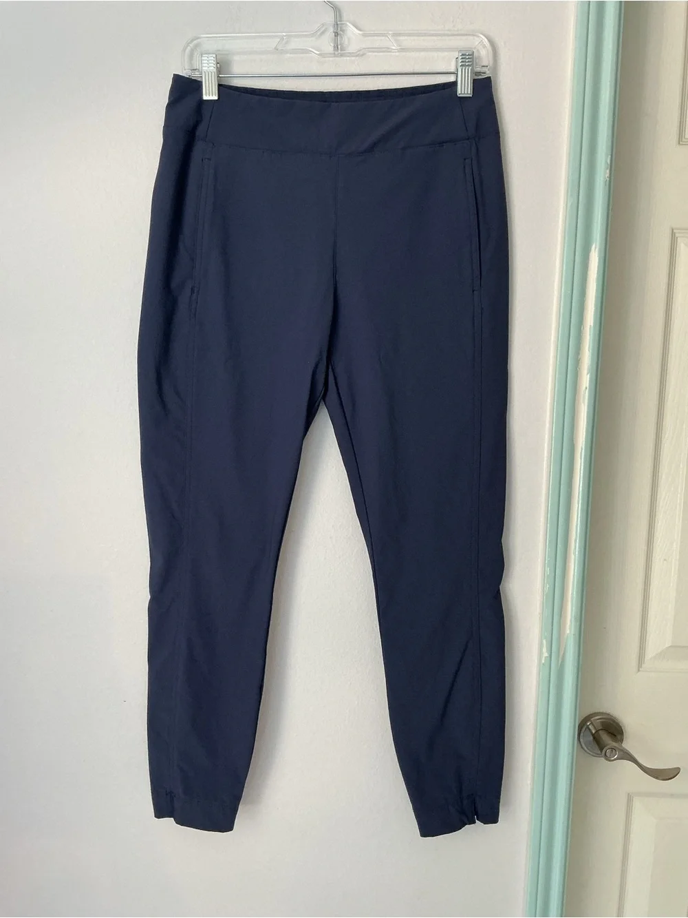 Columbia women’s navy