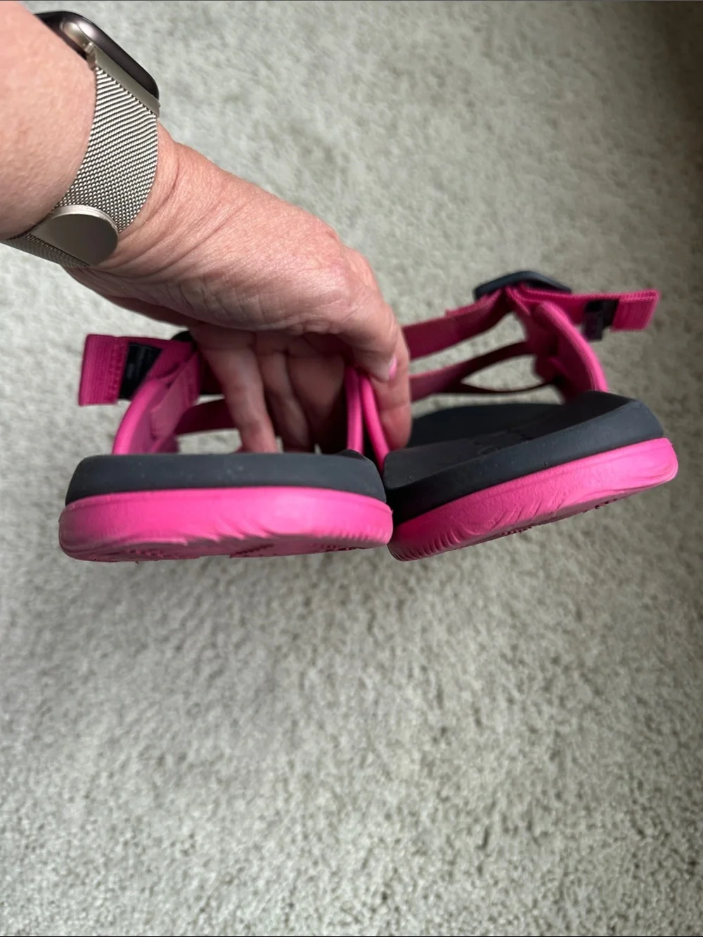Chaco vibrant pink