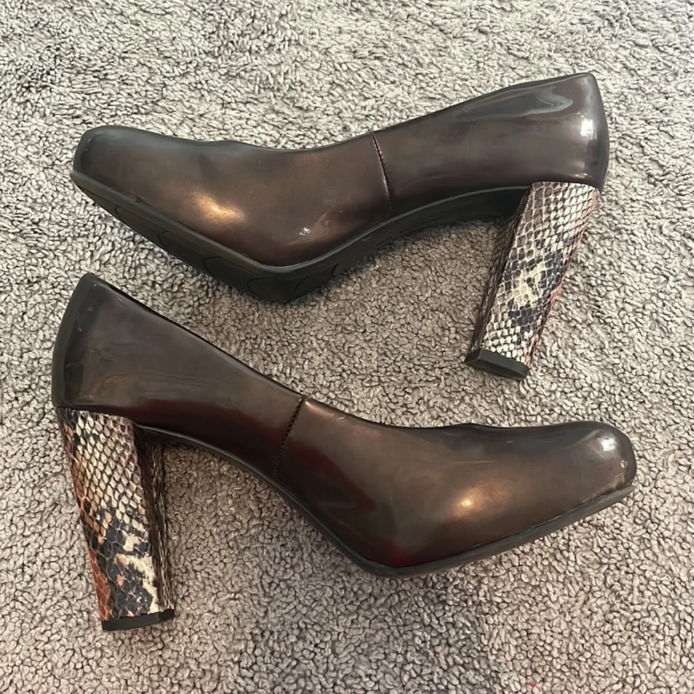 Bandolino pumps size