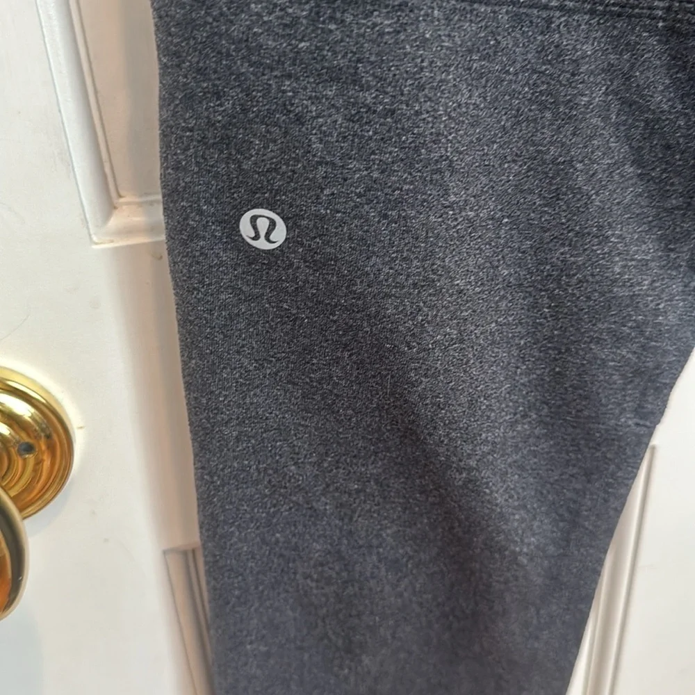 lululemon athletica has front