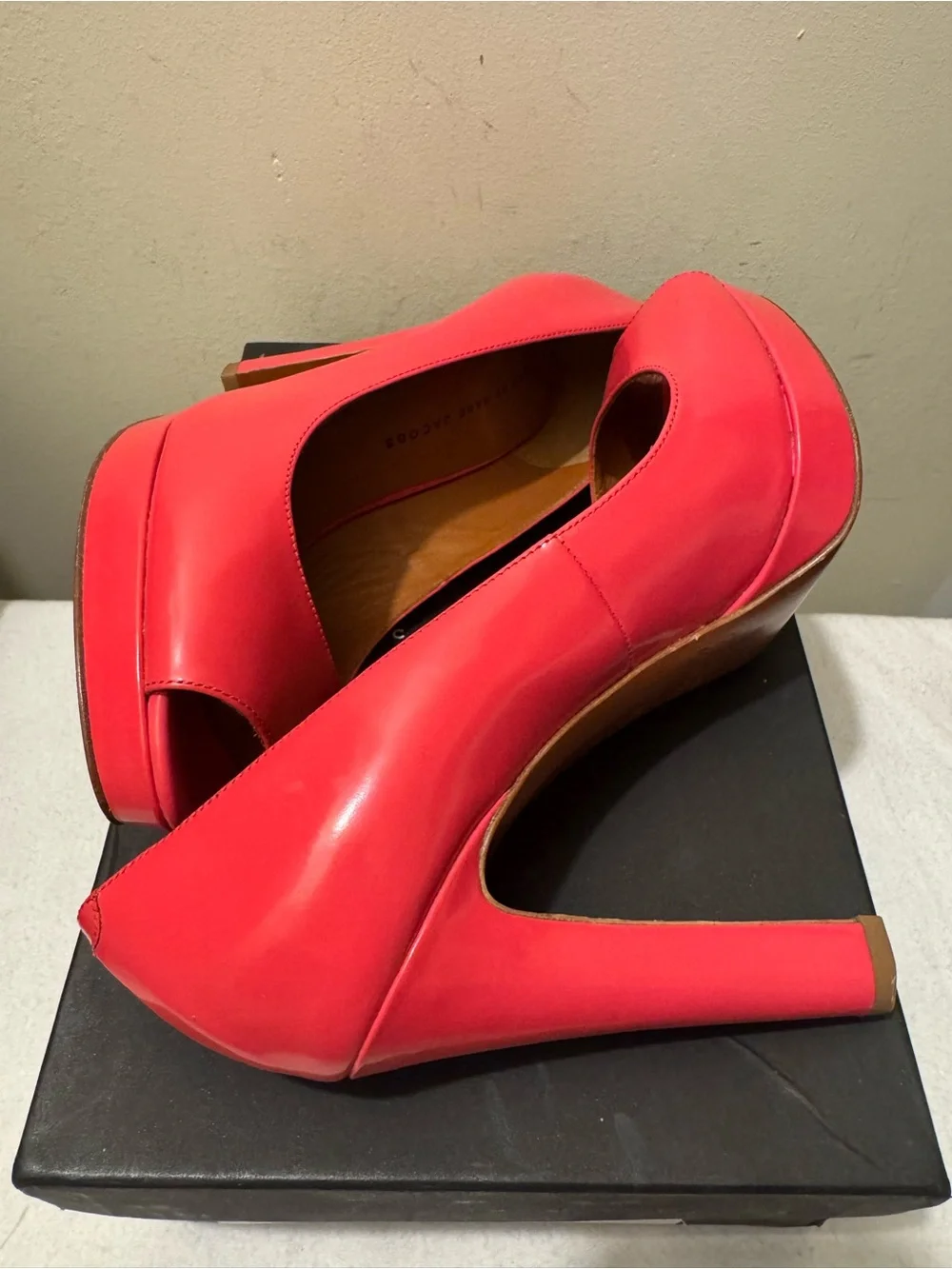 Marc by Marc Jacobs Coral Patent Leather Peep Toe Platform Pumps - Size 8