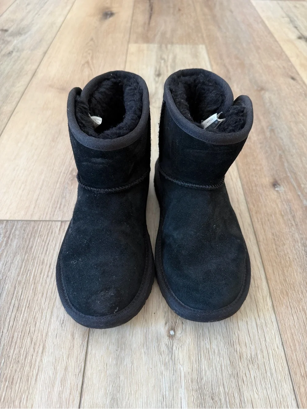 UGG Kids Jona Short Snap Button Boots