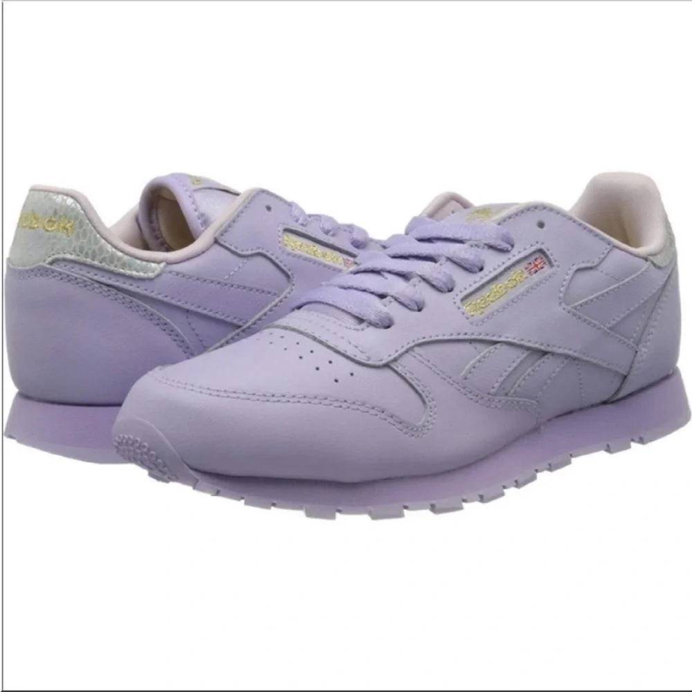 Reebok have pictures
