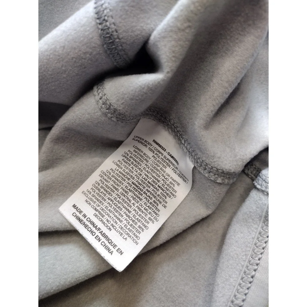 Nike chest low pullover