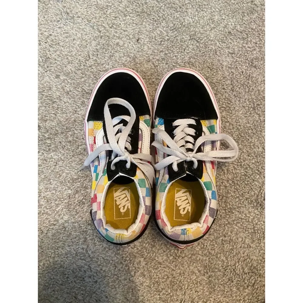 Vans black repeated rubber
