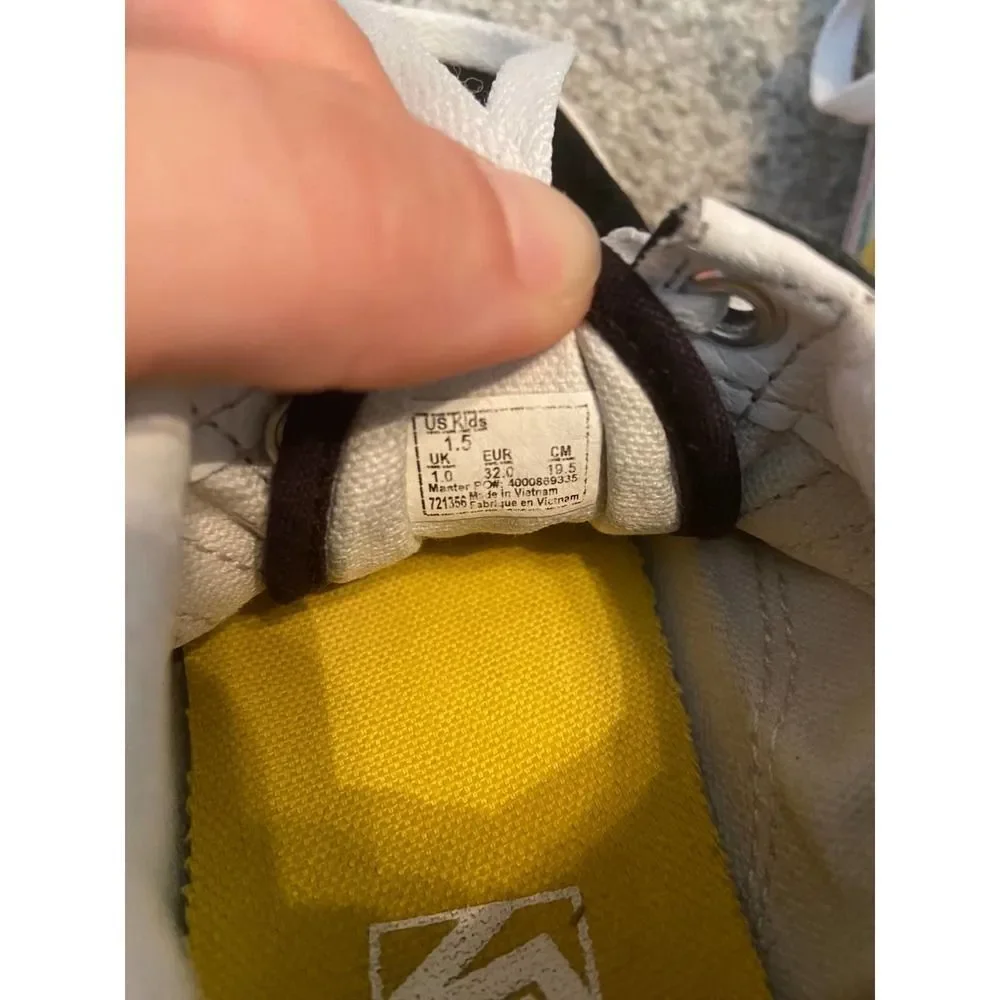 Vans these toe