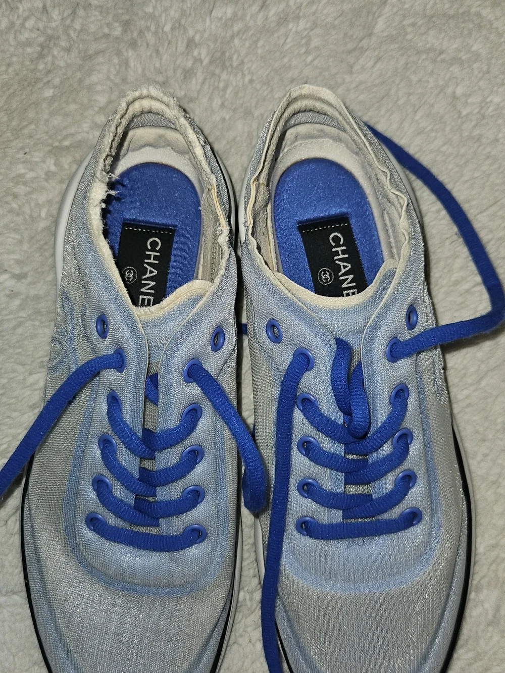 CHANEL fashionable sneakers