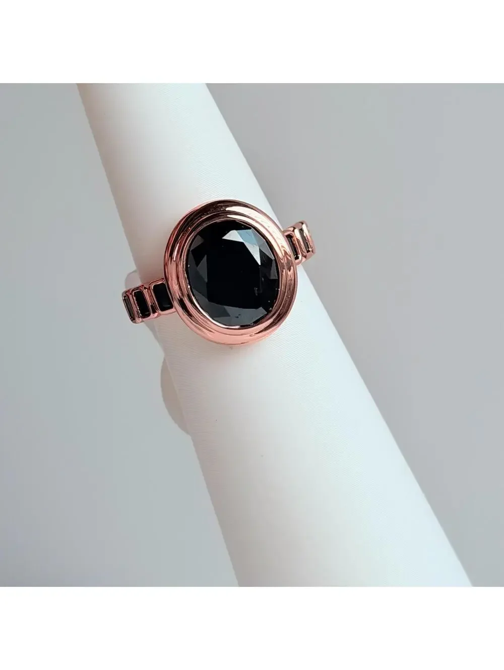 N/A bezel ring glimpse