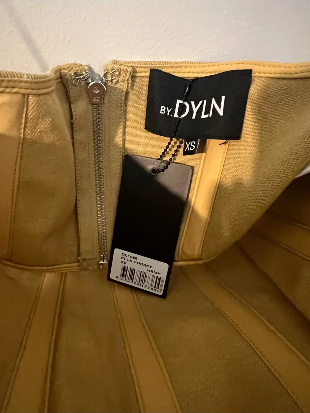 BY.DYLN by dyln