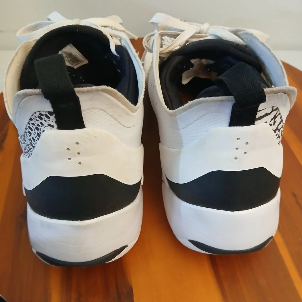 Jordan see images