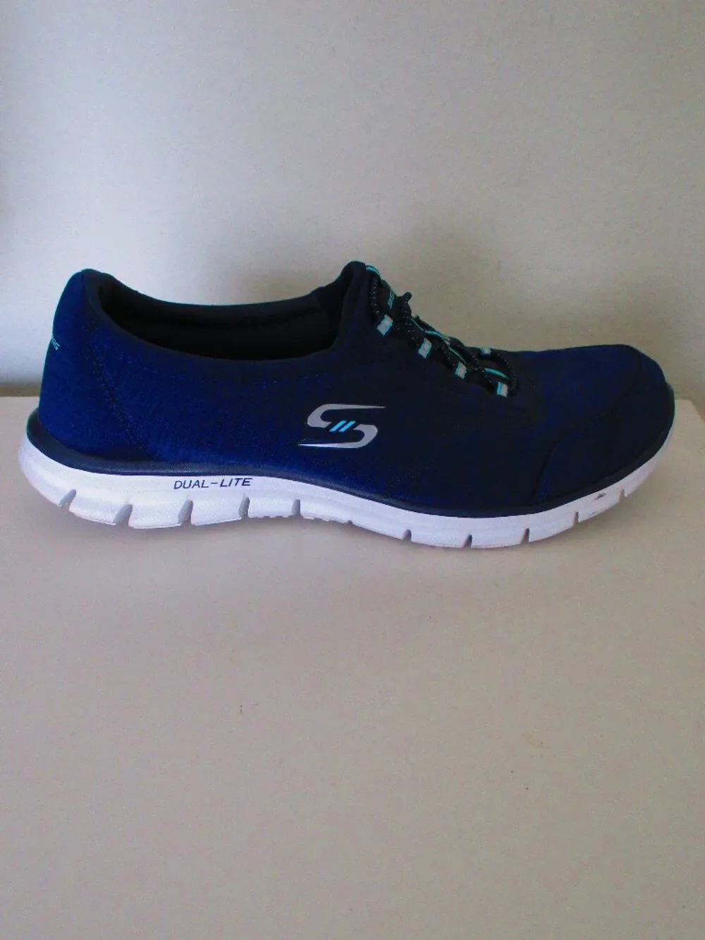Skechers dual lite