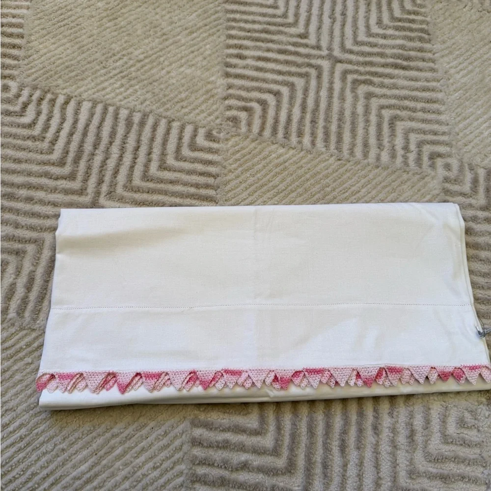 Vintage Cream Pillowcase with Pink Trim Set Of 2