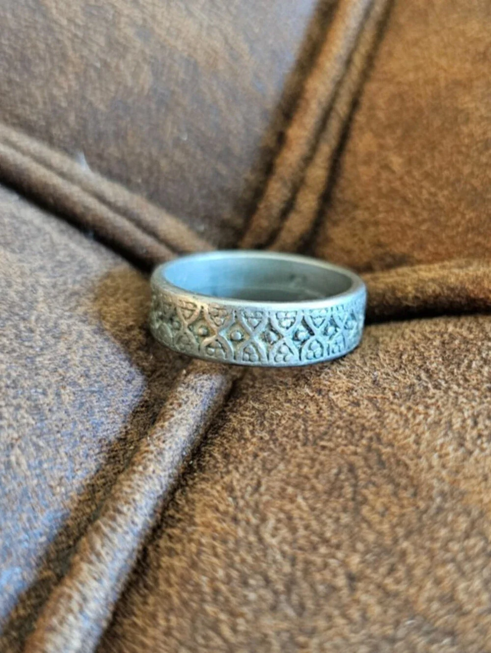 Vintage Renaissance Style Geometric Silver Tone Wedding Band Ring Sz 7