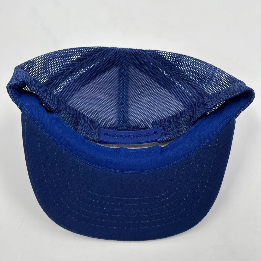 Yupoong vintage charm